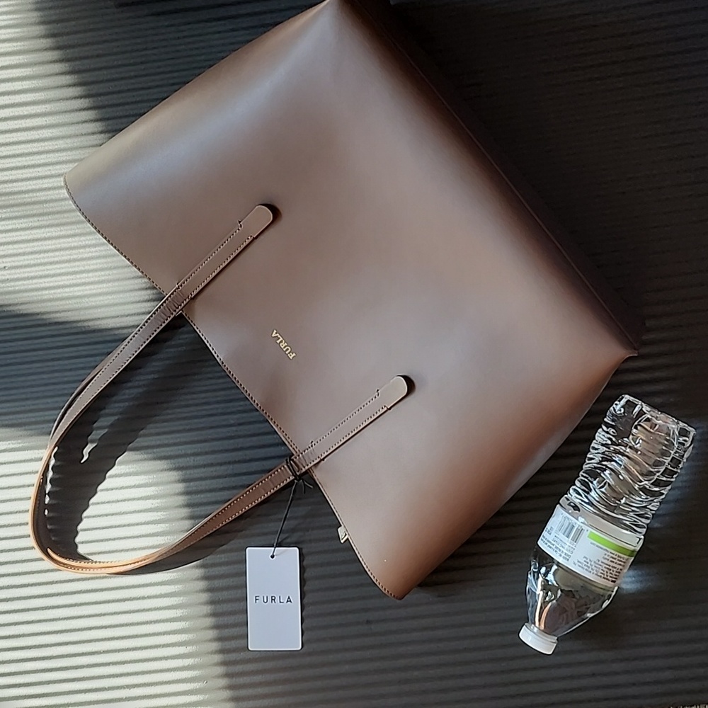 NWT! 😍 FURLA PARADISE TOTE -  BeigeFURLA PARADISE TOTE - Brown